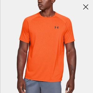 Under Armor tee